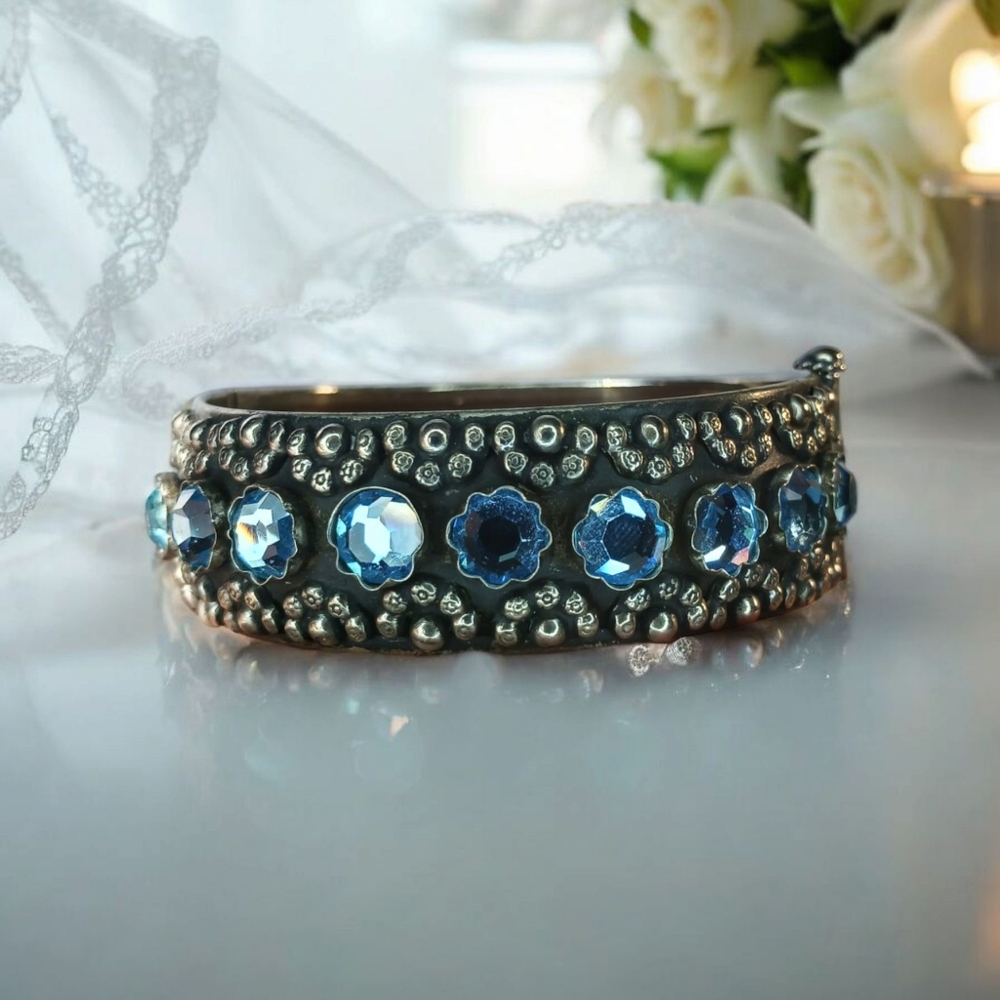 Edwardian Renaissance Faceted Blue Glass and silver bracelet made in Italy